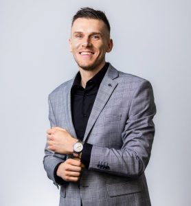 HED074 Grzegorz Ayszczarz Heilind - 10 years on a European journey